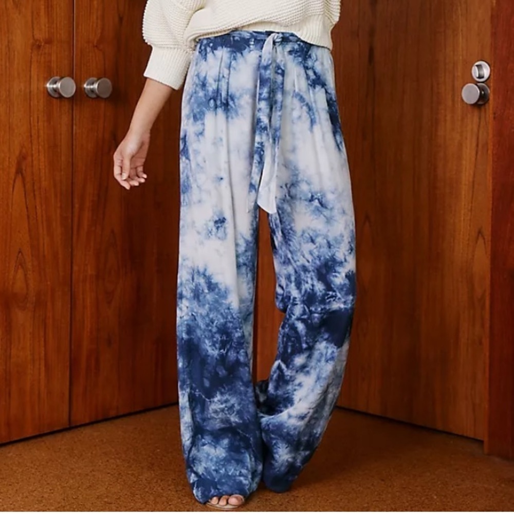 Cloth & Stone Blue Tie-Dye Wide Leg Pants | Size Medium